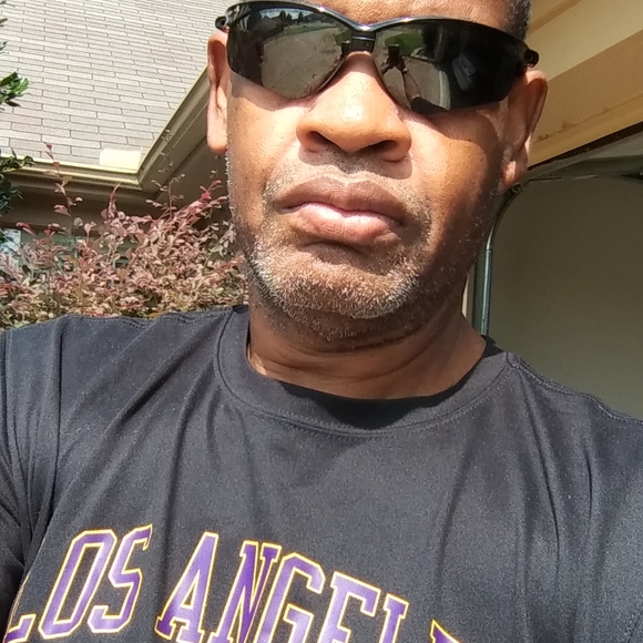 Meet your Posher, Manuel j - Picture 2 of 5